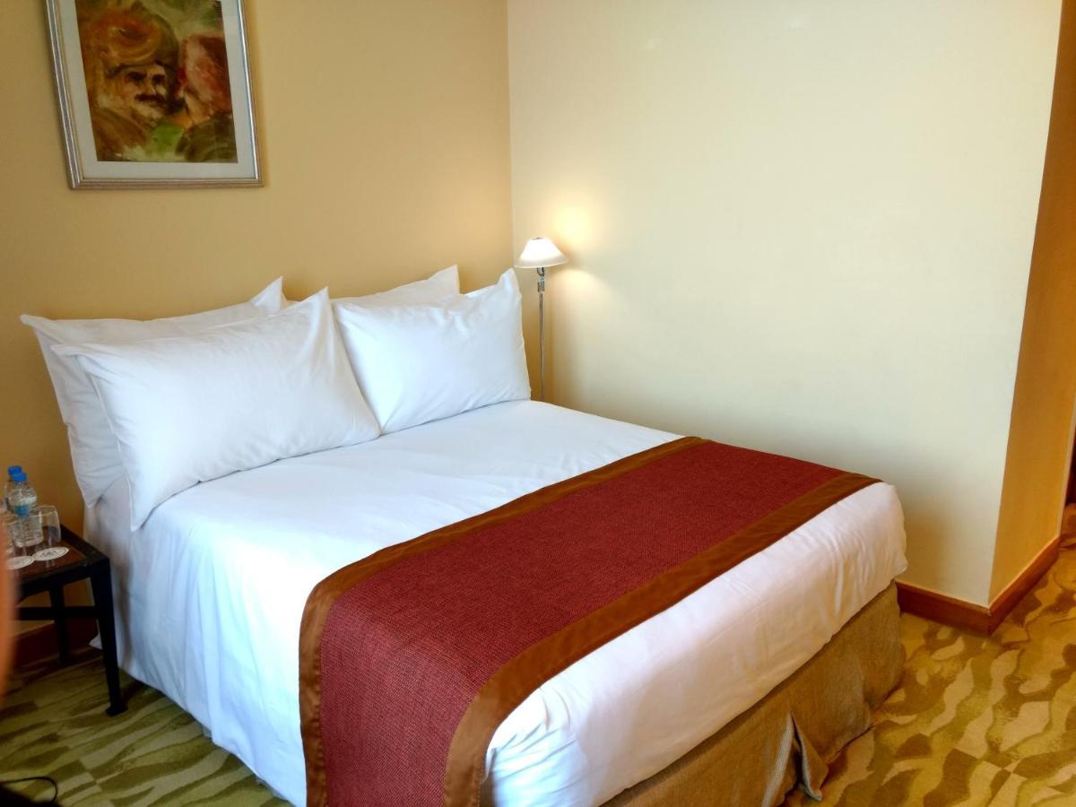 The Grand New Delhi Hotel Ngoại thất bức ảnh