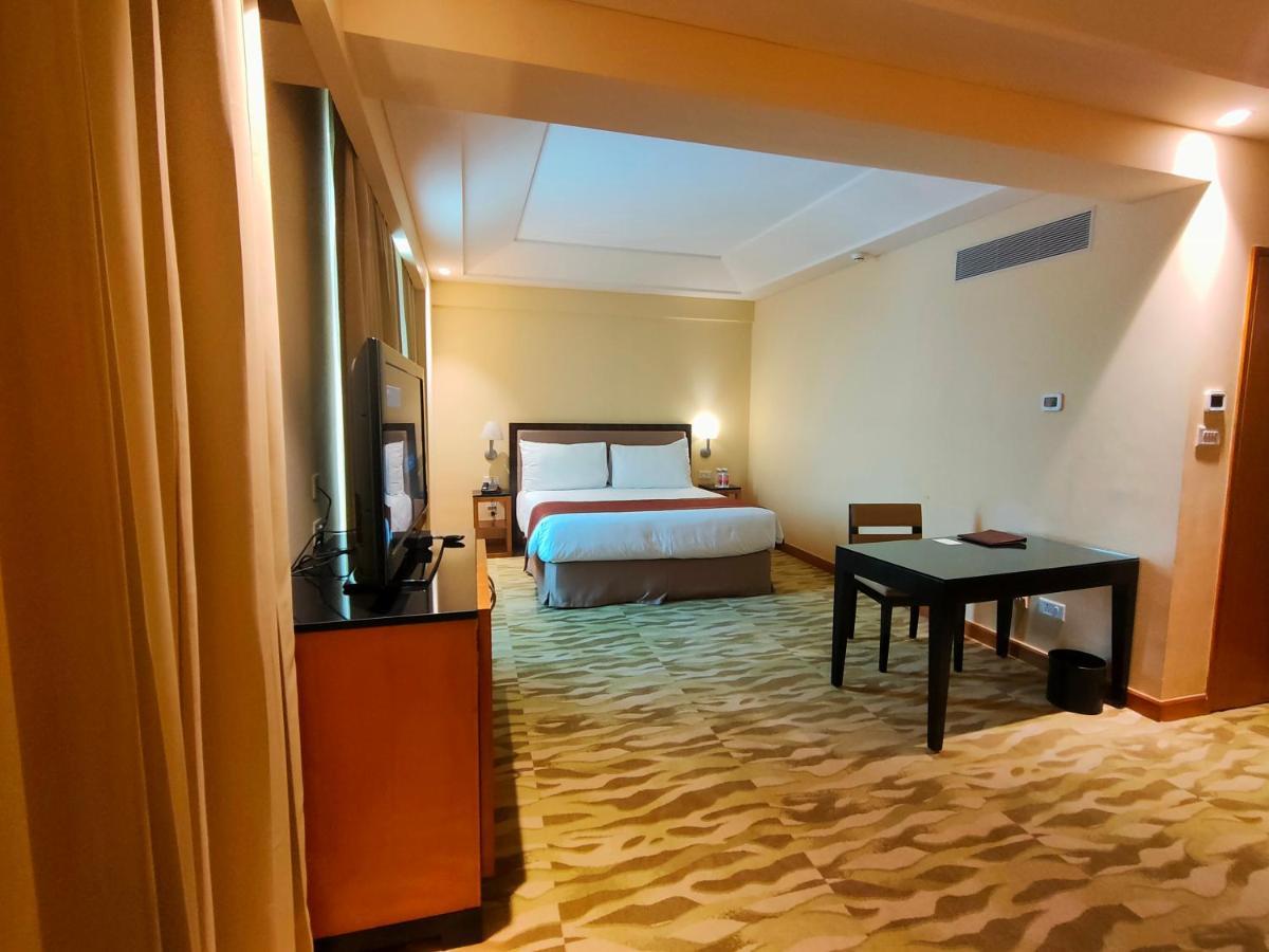 The Grand New Delhi Hotel Ngoại thất bức ảnh
