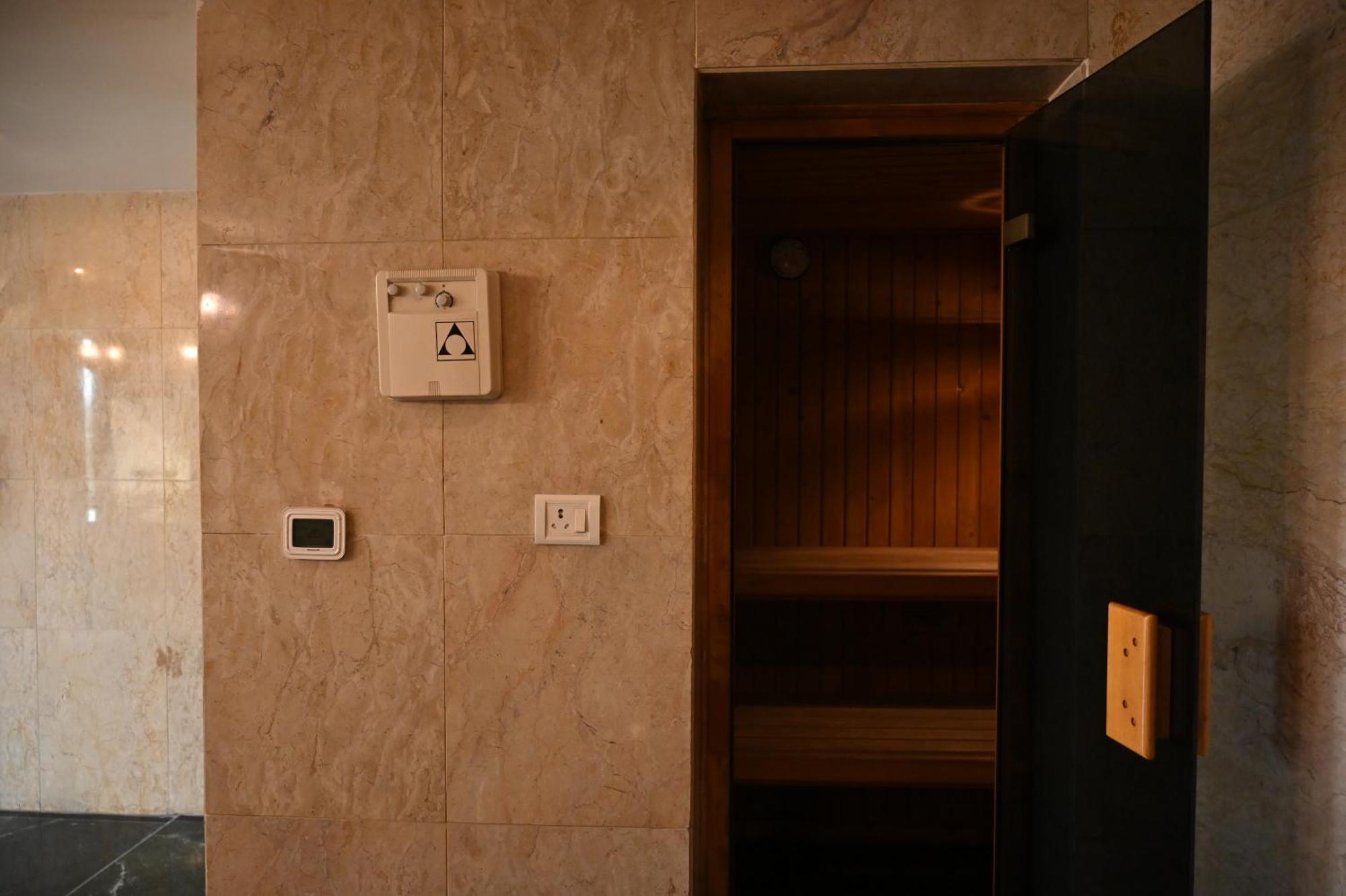The Grand New Delhi Hotel Ngoại thất bức ảnh